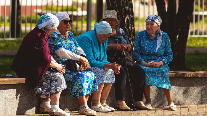 Frauen haben ein Altern in W&uuml;rde verdient. - Bild: Pixabay / Vlad Vasnetsov