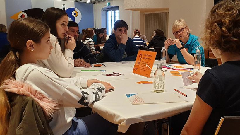 Demokratische Bildung wird in der Krise vielfach vernachlässigt. - Bild: Wikimedia.org / Wikiländer