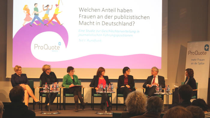 Vorstellung der Studie von "ProQuote Medien" und Paneldiskussion. - Bild: zwd