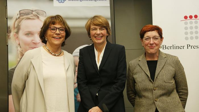 Kirsten Soyke, Elke B&uuml;denbender und Anne Schilling (v.l.n.r.) - Bild: Marc Darchinger