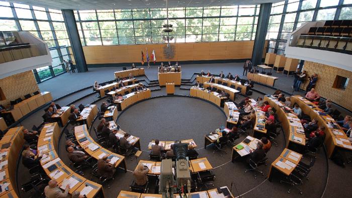 Th&uuml;ringer Landtag - Bild: wikimedia.com